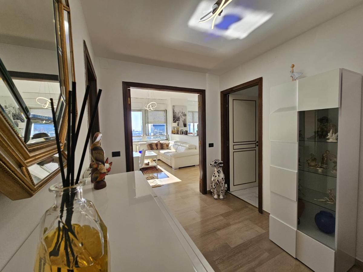 La Finestra Sul Porto Apartment เจนัว ภายนอก รูปภาพ