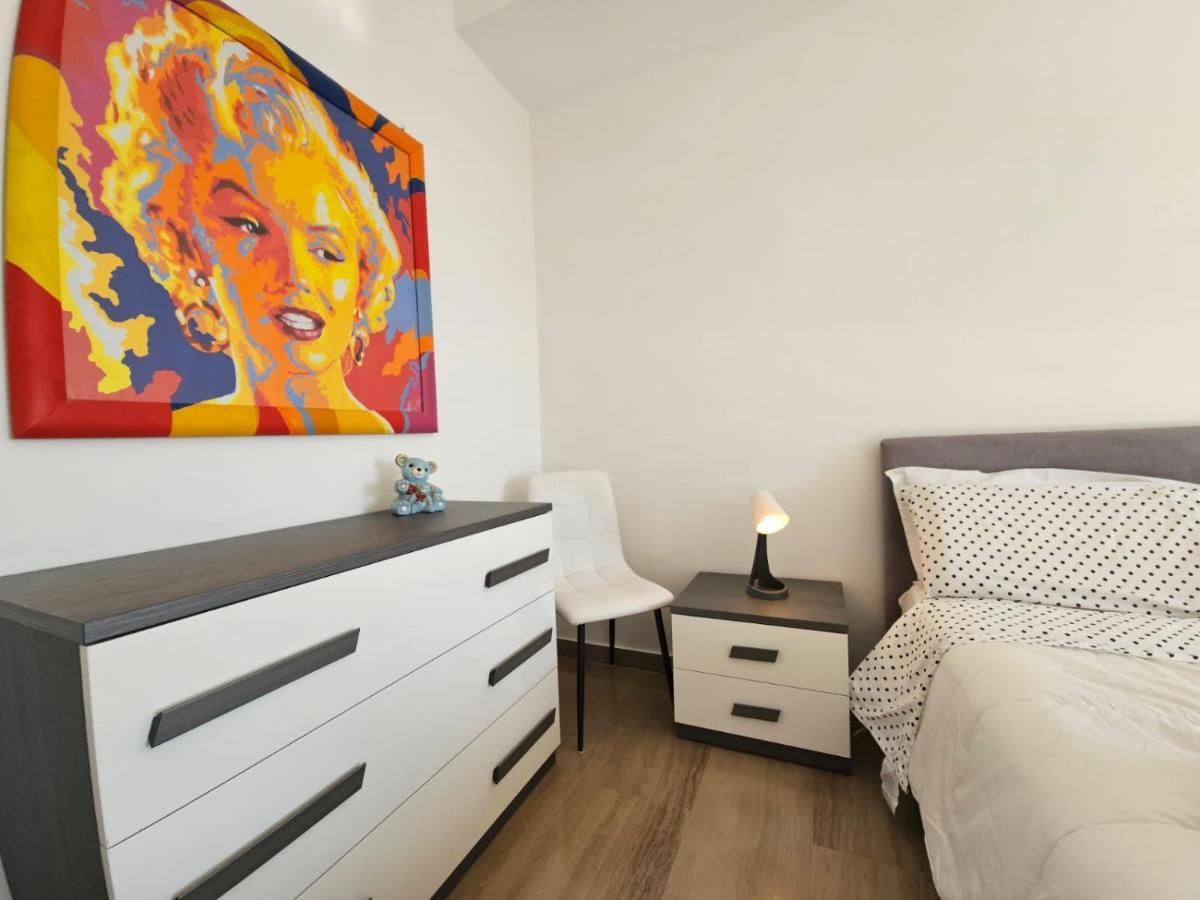 La Finestra Sul Porto Apartment เจนัว ภายนอก รูปภาพ