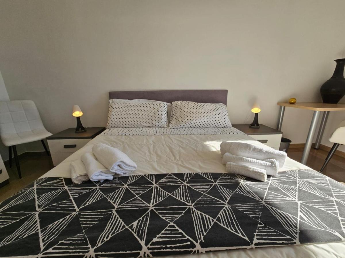 La Finestra Sul Porto Apartment เจนัว ภายนอก รูปภาพ