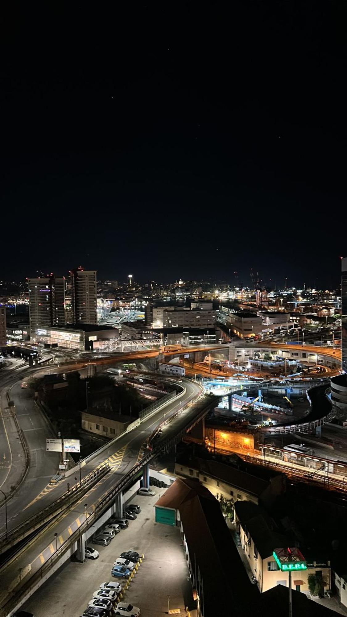 La Finestra Sul Porto Apartment เจนัว ภายนอก รูปภาพ